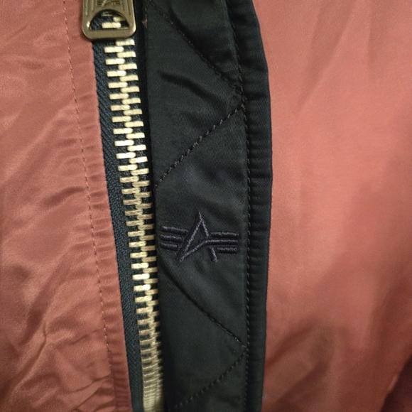 Alpha Industries LTD Edition Reversible Nylon Bomber Jacket Tiger Embroidery - Picture 15 of 15